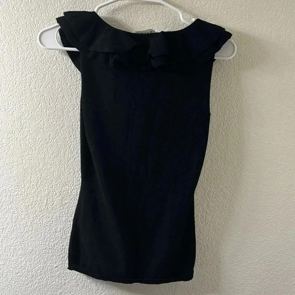 FRAME Ruffle Neck-tie Sleeveless Noir Sleeveless Knit Top - Picture 4 of 7